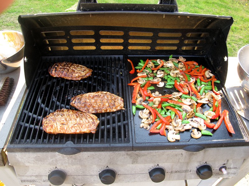 grillet andebryst grillet andebryst